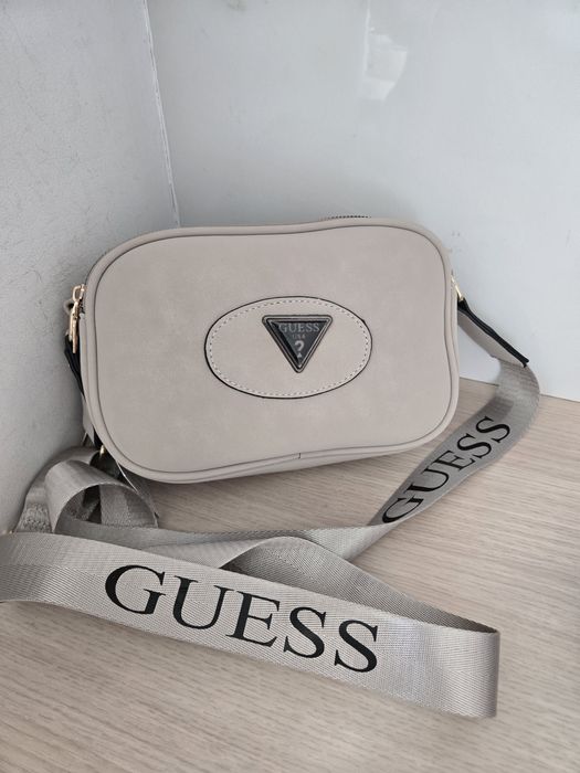 Damska torebka guess