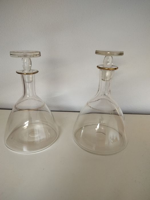 Conjunto de taças e jarra- lote 25,00