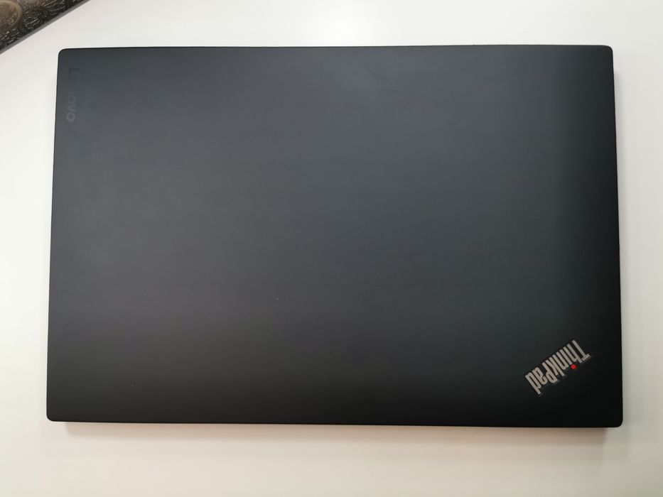 Ноутбук Lenovo Thinkpad X1 Carbon 5th gen i7-7600/16gb/1Tb/FHD IPS