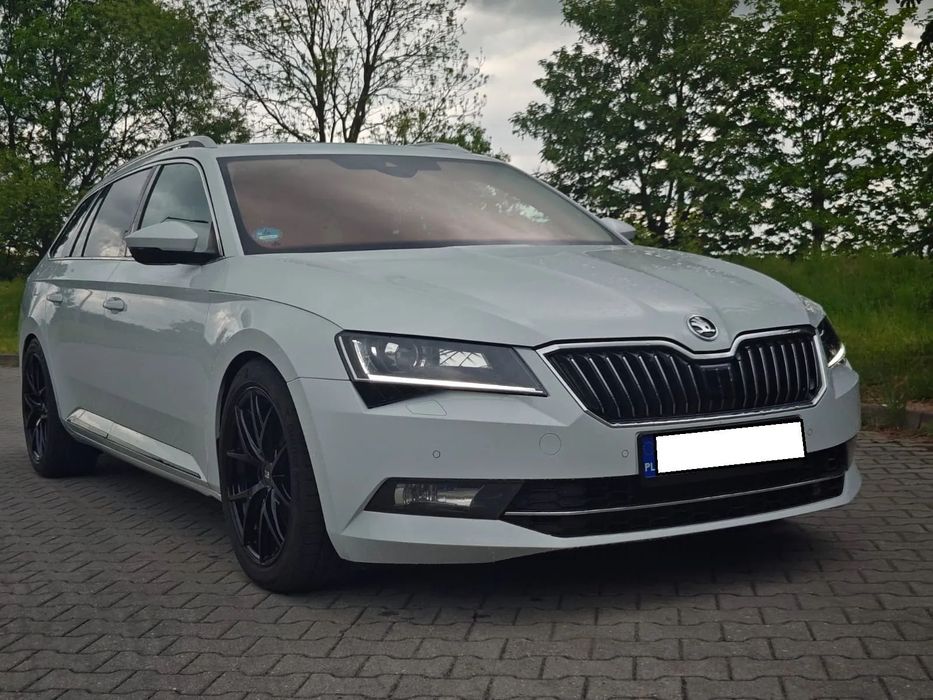 Skoda Superb 280KM !4x4 / Panorama / Canton / Kamera cofania/  Hak /Serwis ASO