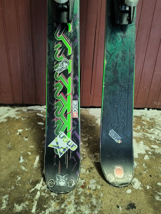 Narty freeride, freestyle K2