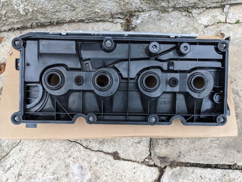 Клапана кришка VW AUDI 1.6 2.0 TDi 03L103469R CM