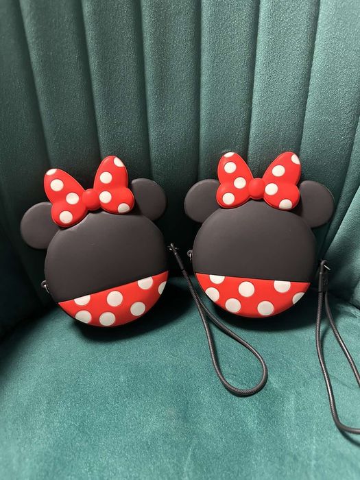 Детячий силіклнлвий гаманець/ сумочка Q UNCLE !!!
Розмір 11 см *10 см*