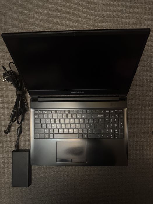 ноутбук Dream Machines  G1650-15 (G1650-15UA45)16gb ОЗУ