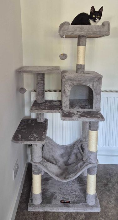 Drapak dla kota Wysoki duży drapak dla kota domek legowisko 143cm NOWY