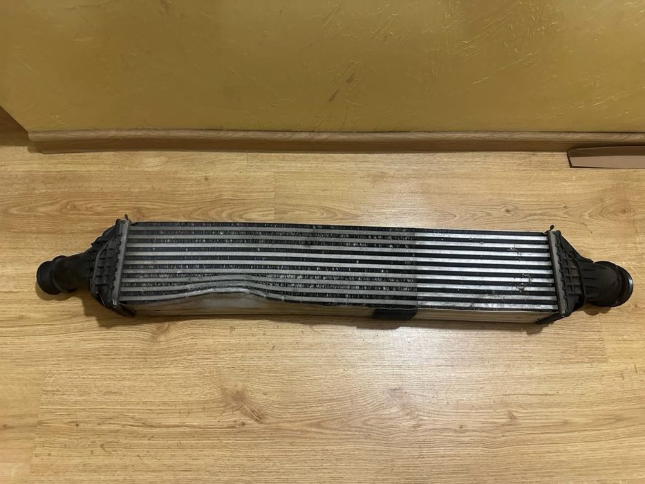Інтеркуллер Audi A4 B9