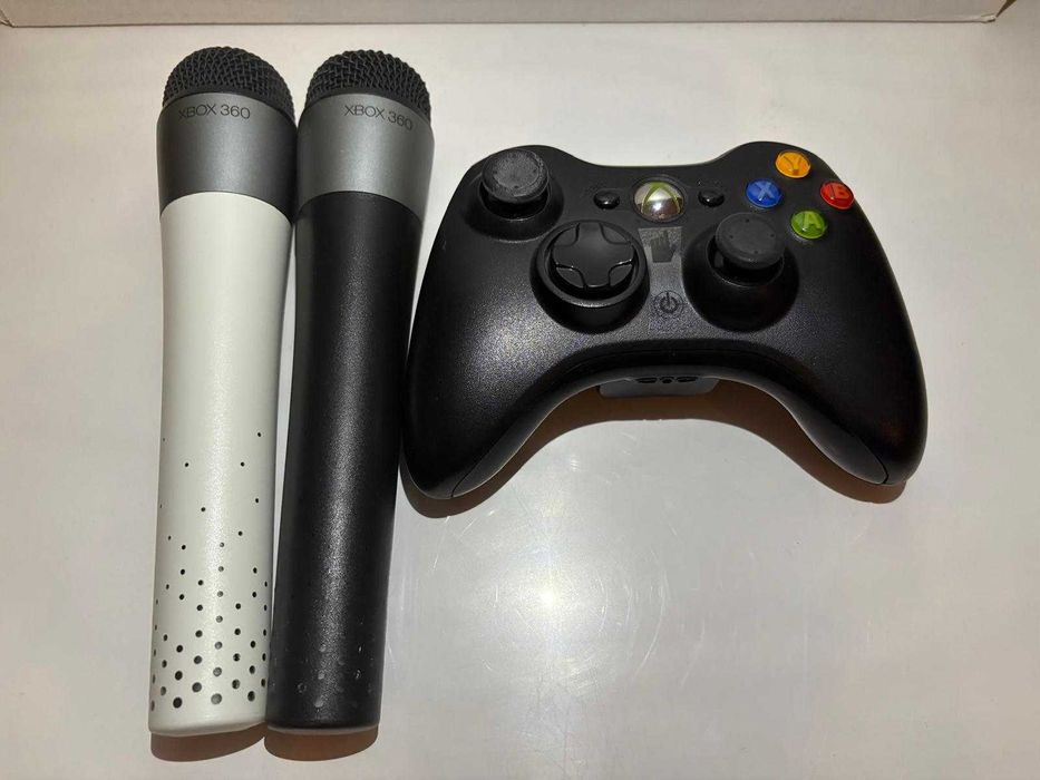 Xbox 360 + Kinect + 2 comandos + 2 microfones + 13 jogos