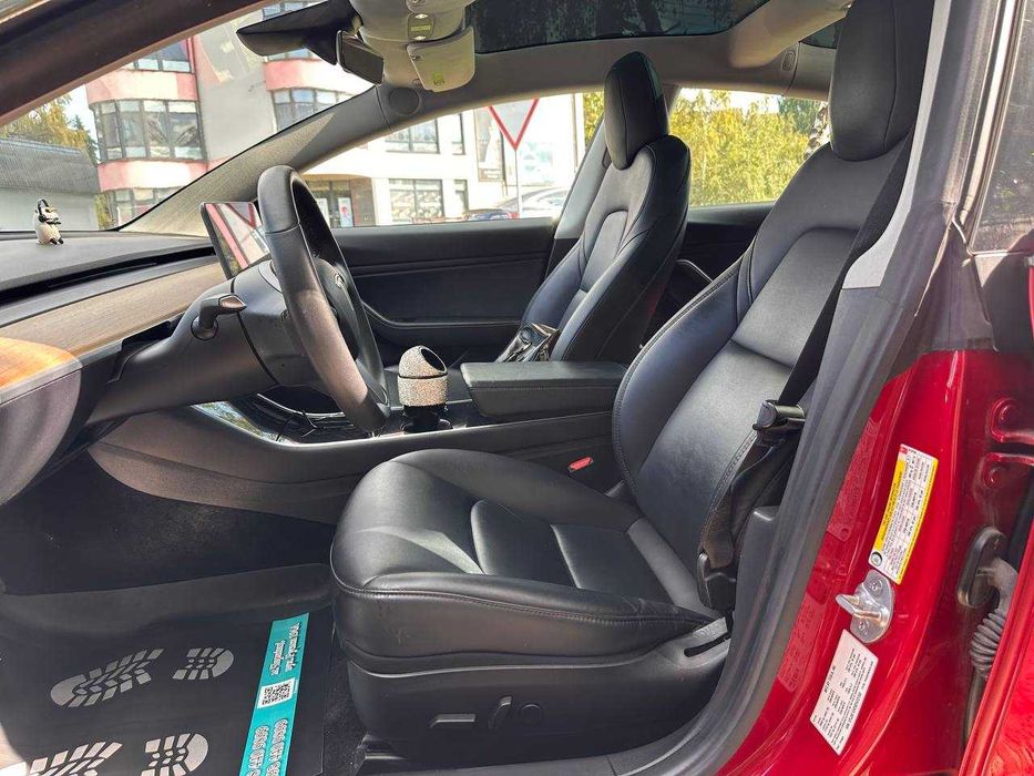 Tesla Model 3 2019