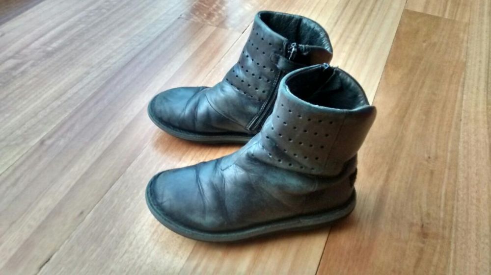 Botas camper azul marinho menina