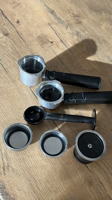 Ekspres kolbowy / Espresso Machine Koenic KEM 2024 M – jak nowy!