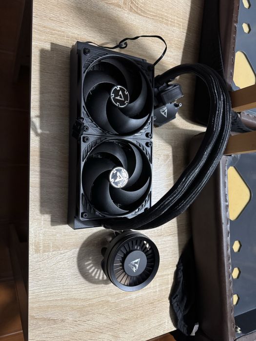 Bundle rysen 5 7600x + corsair rm 650w + artic liquid 240mm