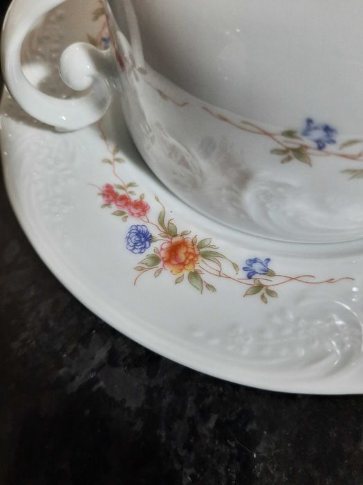 Conjunto de chavenas de cha e café