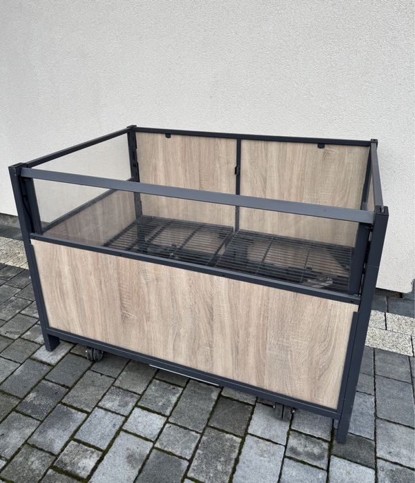 Kosze wystawowe używane jezdne