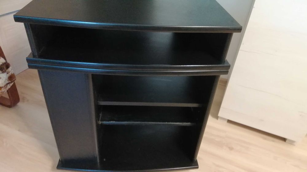 komputer stacjonarny.