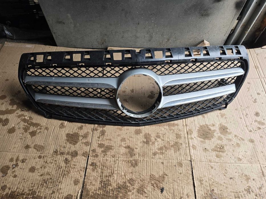 grill Mercedes B klasa A176 oryginał