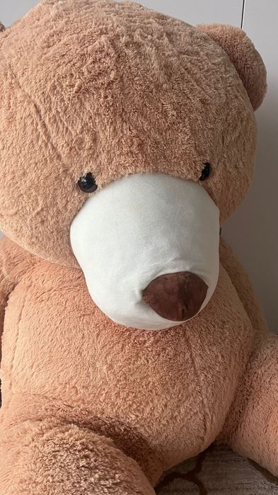 Urso gigante de peluche