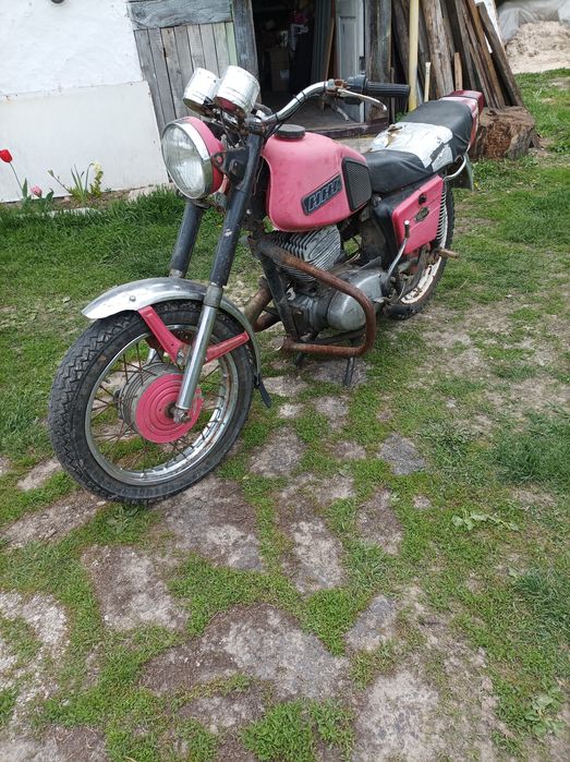 Продам мотоцикл иж планета 5