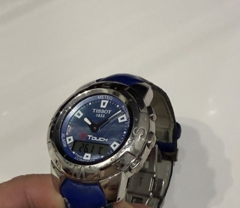 Часы мужские TISSOT  T TOUCH