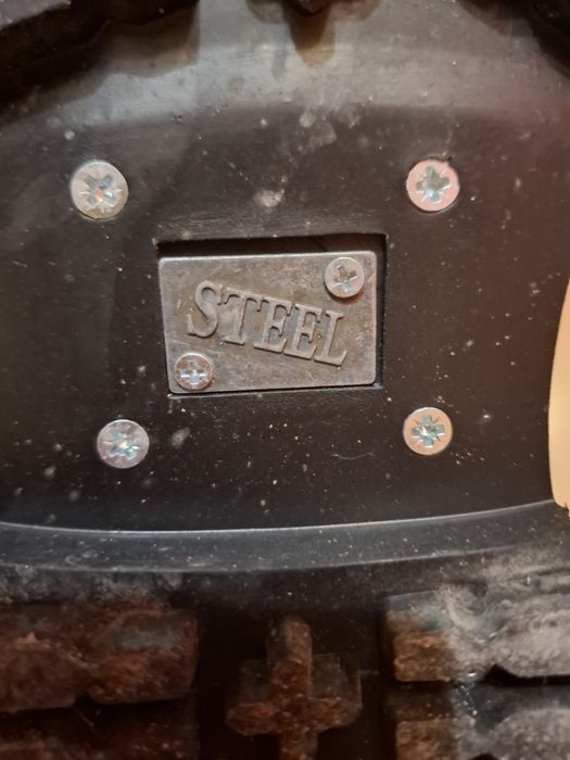 nowe glany steel
