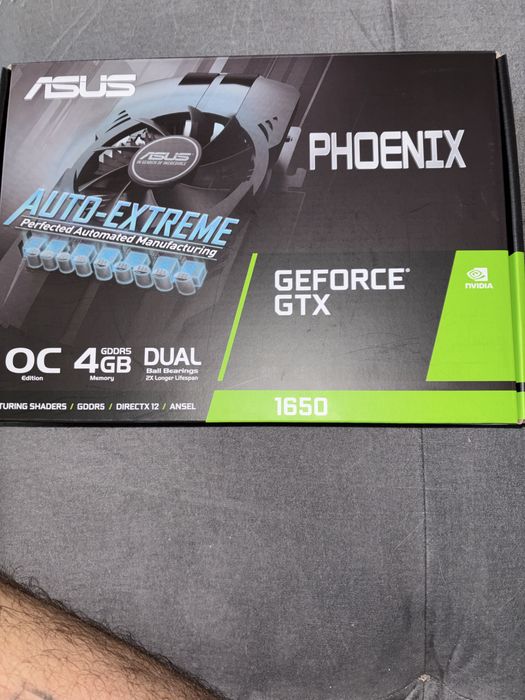 Komputet Titan 700 Genesis