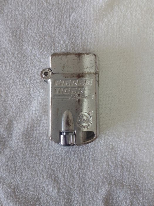 Isqueiro vintage Menghu Tiger