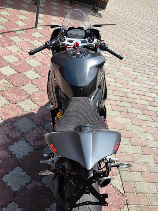 Ducati Panigale v2 2024
