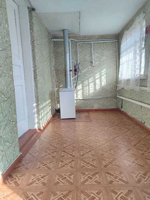 Продам будинок в Дергачах по вулиці Садовій.