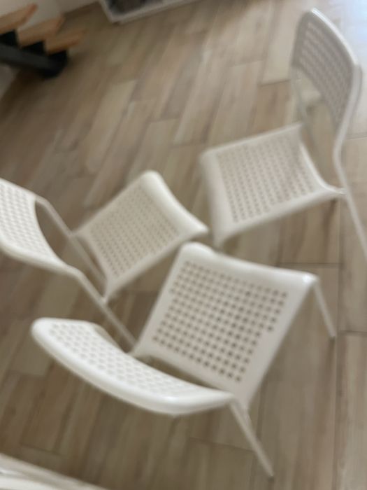 3 cadeiras do Ikea