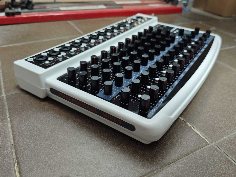 Profesjonalny Mikser Audio BOMGE 12-Kanałowy | Bluetooth | USB