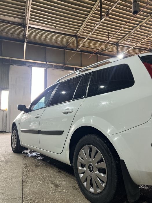 Рено Меган 2008 1.6 газ бензин