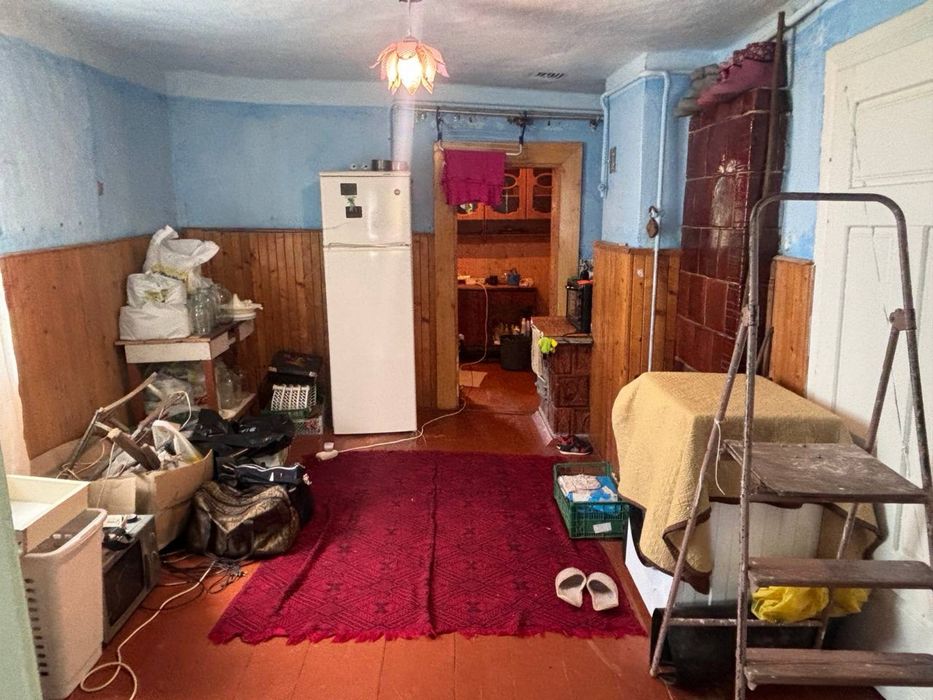 Будинок біля села Верхівці(в селі Рогізно) Самбірський район міста Львова