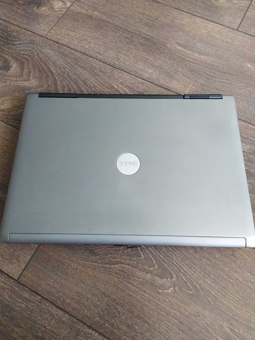 Dell Latitude D620 14,1", 2 ядра, вiдео на INTEL!!! COM порт. Метал!