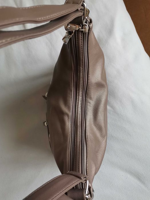 Сумка жіноча містка