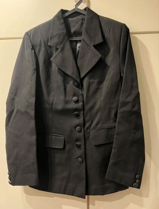 Traje Académico feminino IPVC