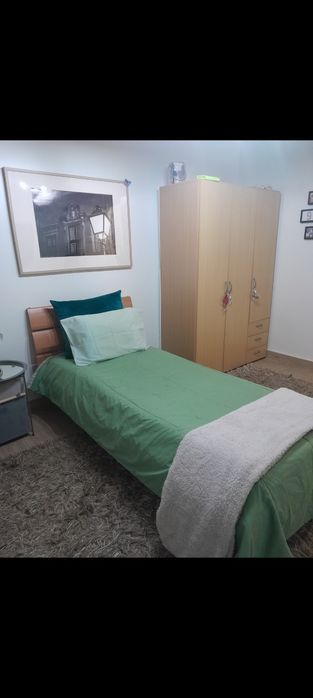 Alugo quarto Portela Sintra
