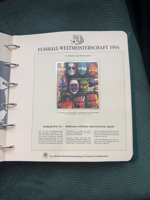 2 albumy z piłkarskich MŚ 1994 r