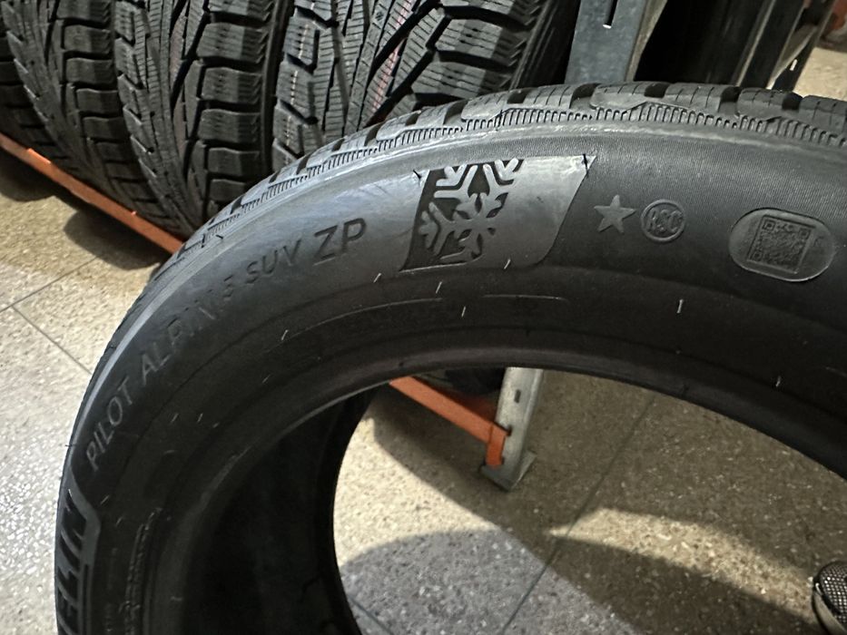 265/50 r19 Michelin run flat