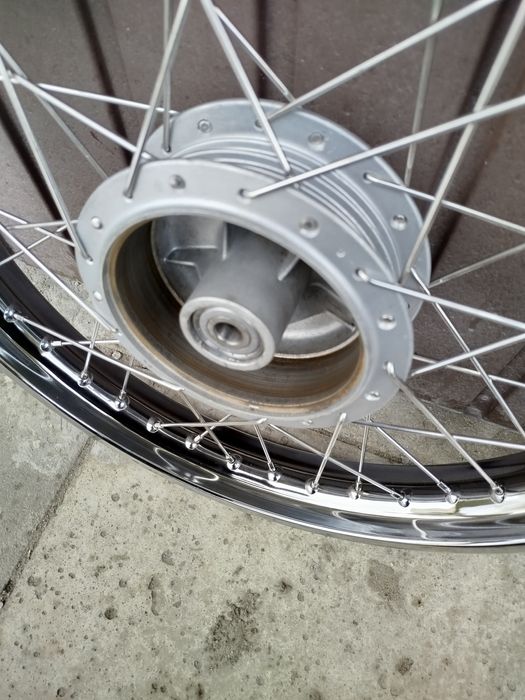 Koła wsk 125 bez graweru nierdzwne szprychy