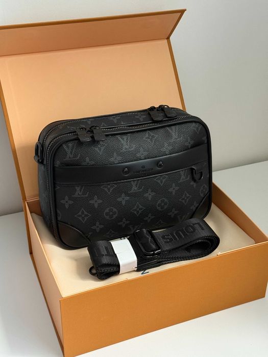 Мужская сумка мессенджер | Louis Vuitton Alpha | Louis Vuitton |