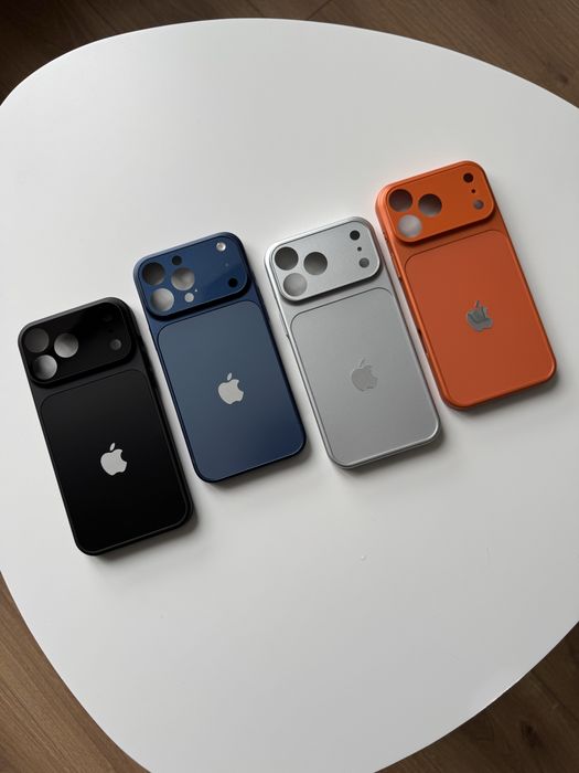 Чохол на iPhone в стилі 17 серії.