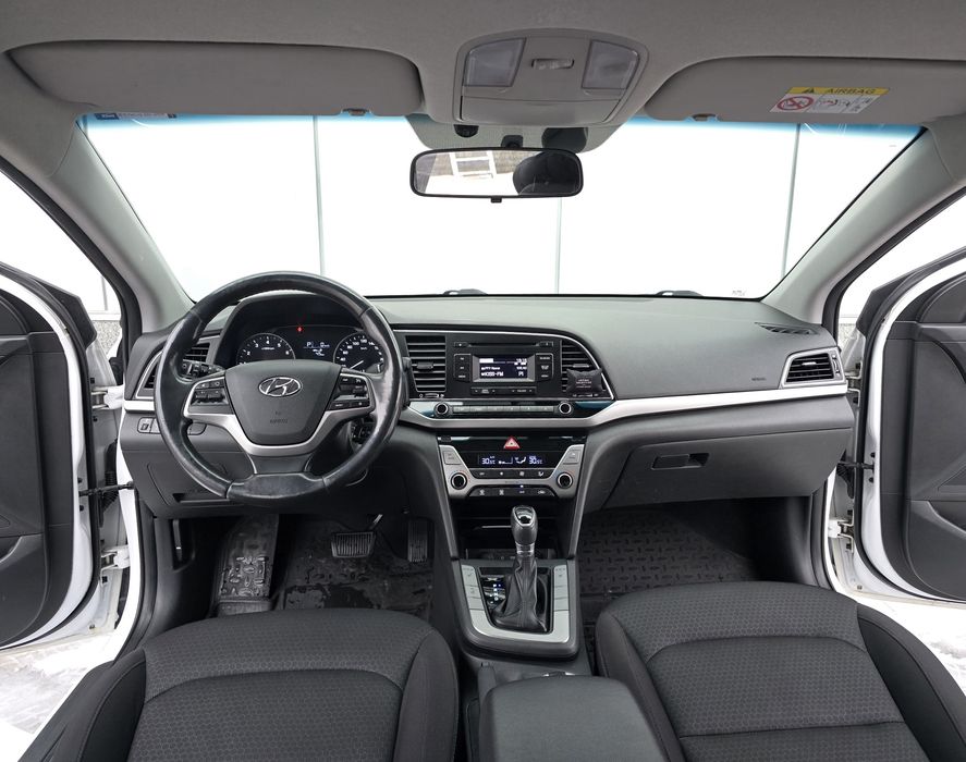 Продам свою Hyundai Elantra 1.6л -  2016г ( ОФИЦИАЛ,  ПЕРВЫЙ ХОЗЯИН  )