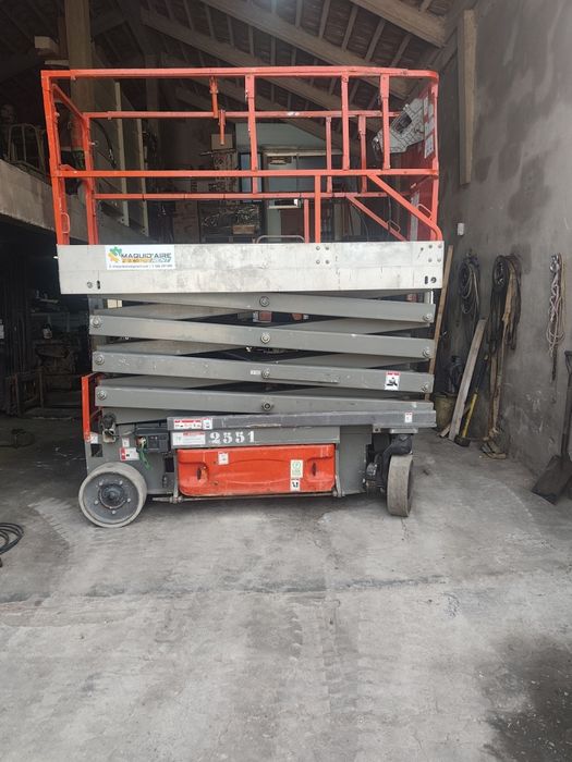 Plataforma JLG2630Es