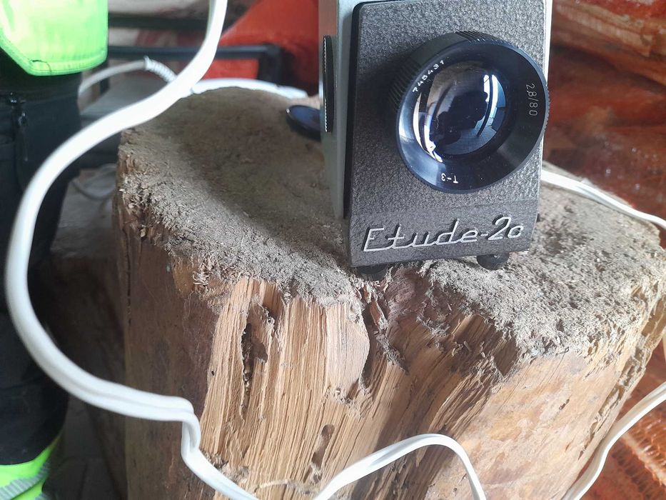 Sprzedam projektor do przezroczy