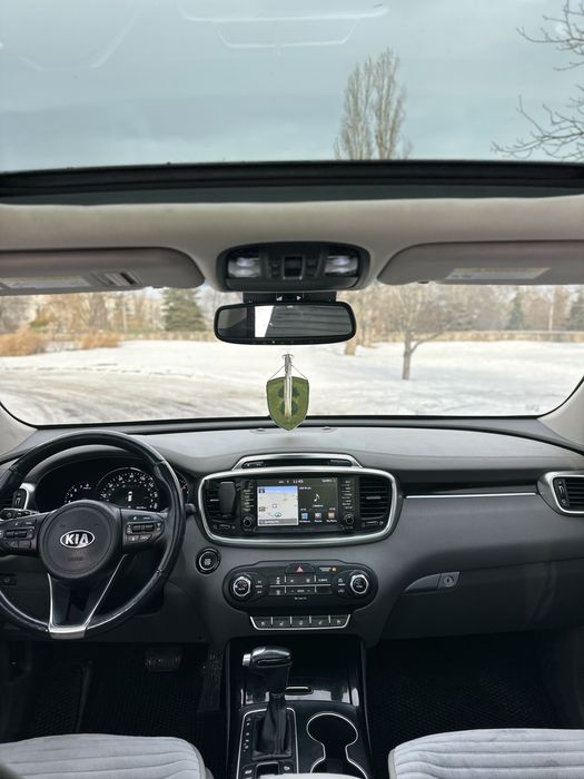KIA Sorento AWD | Автомат |