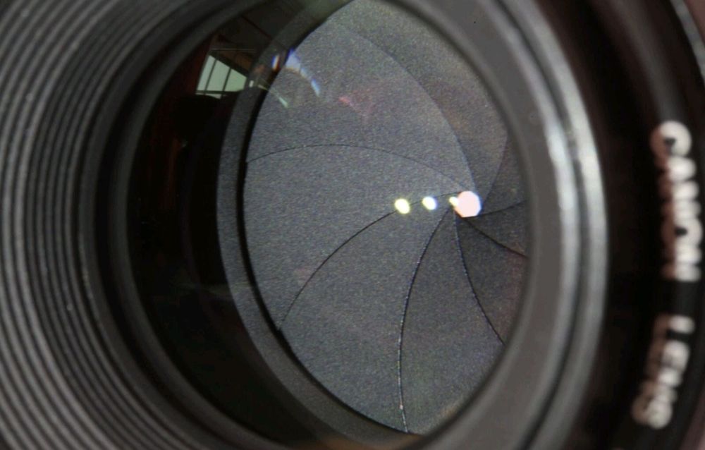 Canon EF 50 f1.4 USM