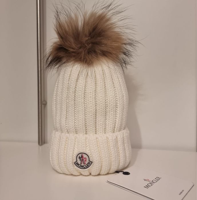 Czapka Moncler. Natychmiastowa wysylka