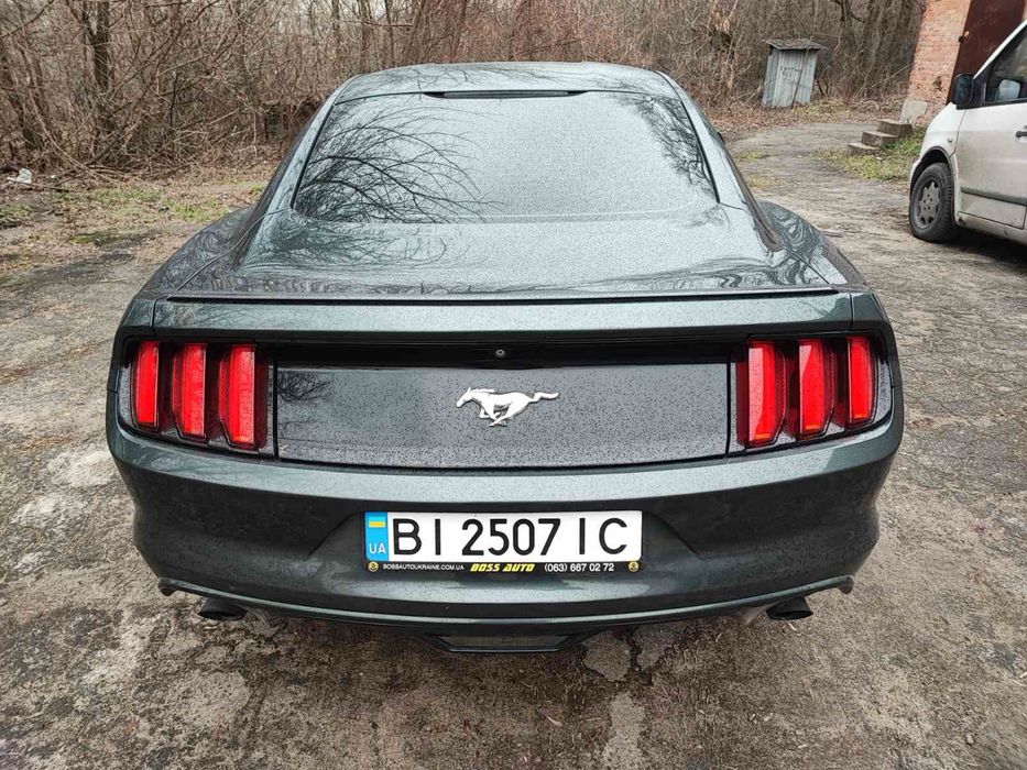 Продам форд мустанг