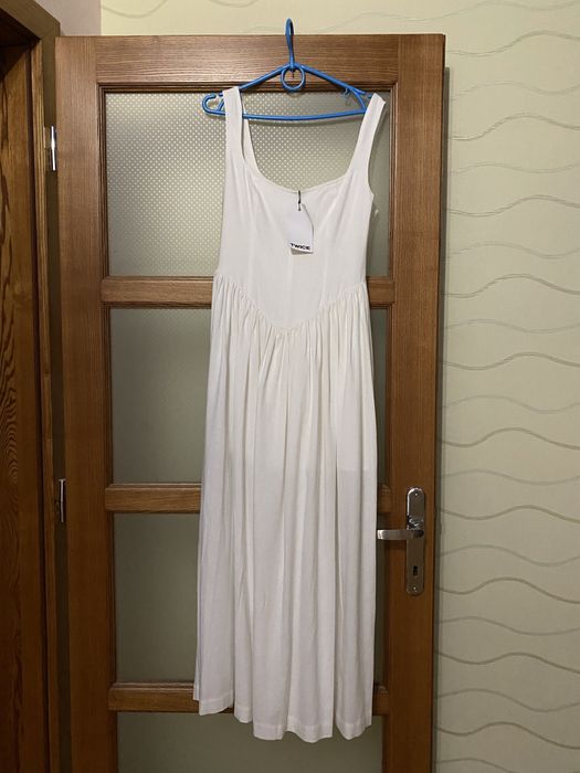 Майка veyvory, сукня twice, victoria secret, booriva, uniqlo, naumova. Боді hey becca