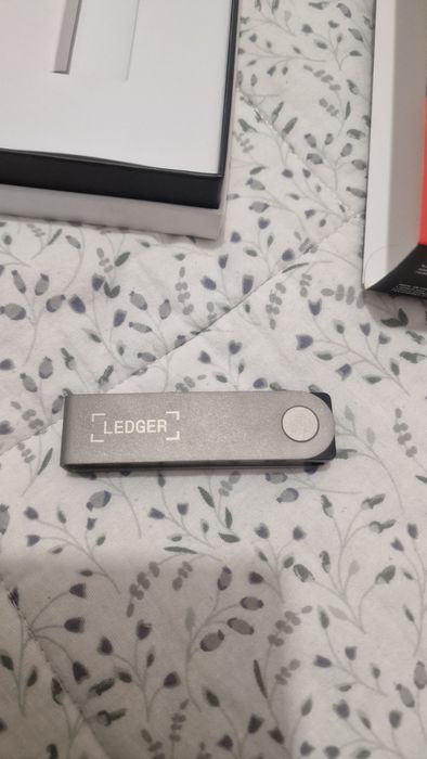 LEDGER NANO- X portfel kryptowalut