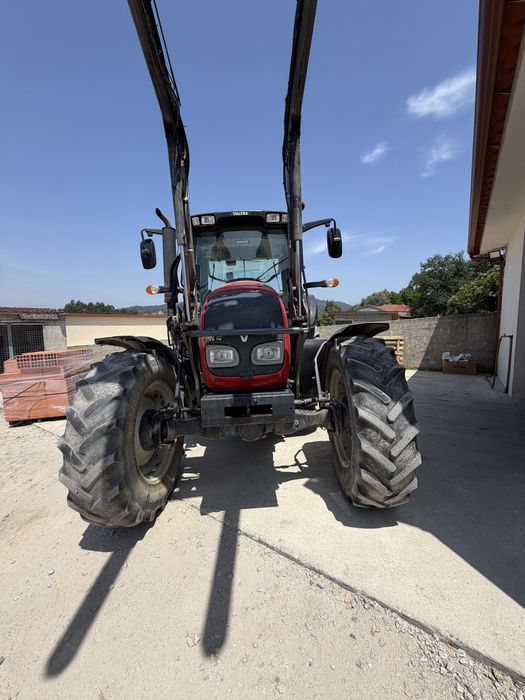 Tractor Valtra N92 com Carregador